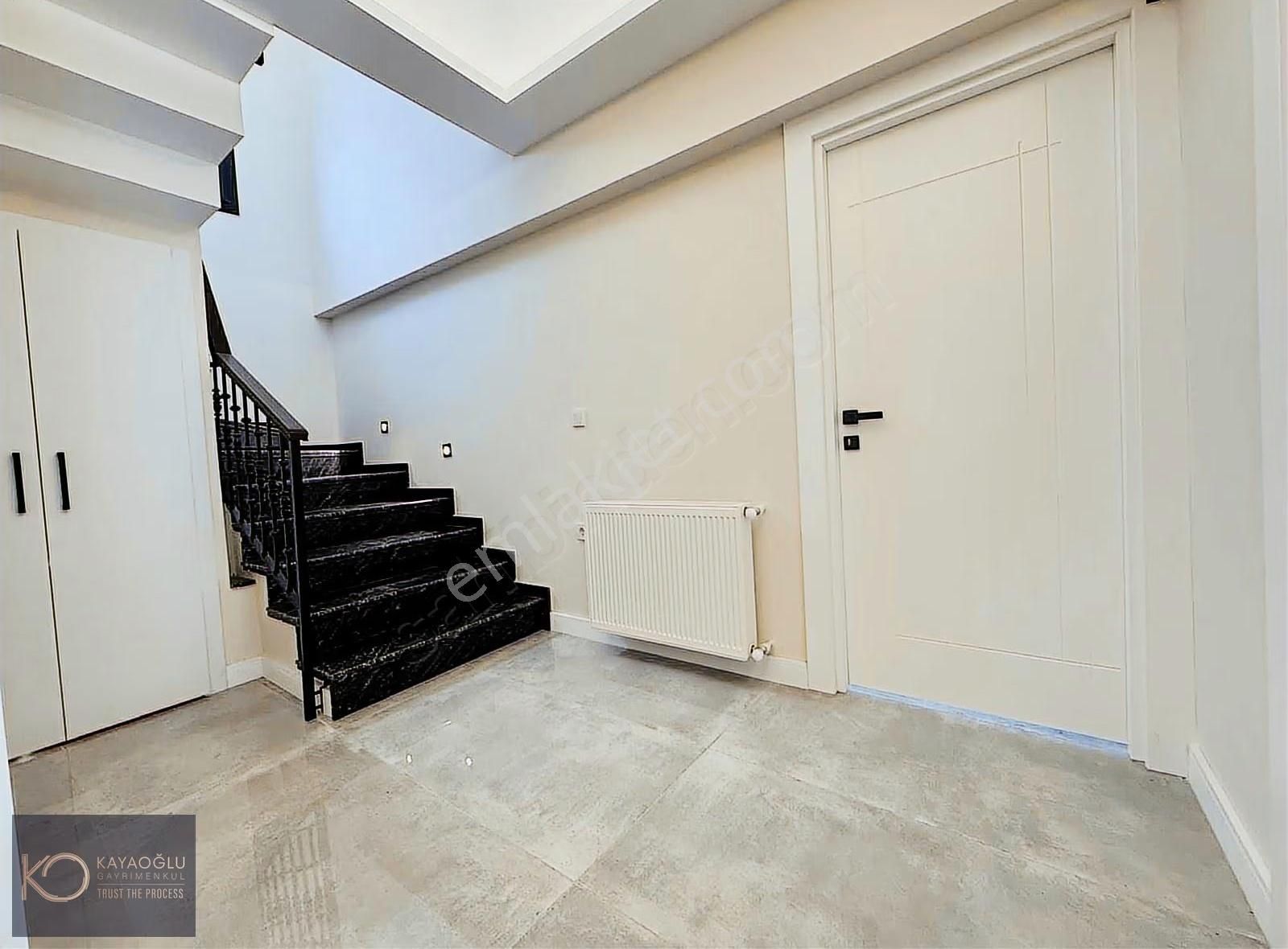 Karşıyaka Bahçelievler Önü Açık Geniş Teraslı 3+1 Lüks Daire - Görsel 17