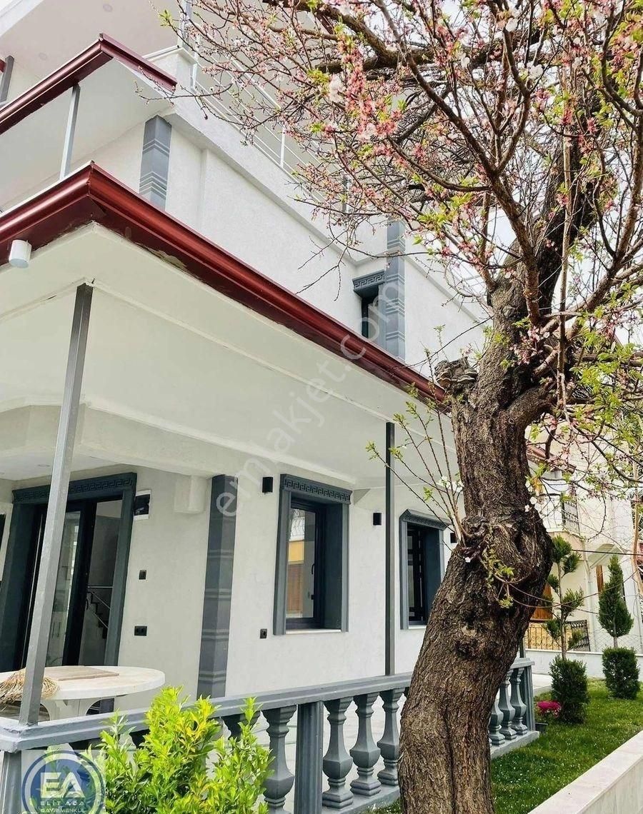 Elit'dan Acil Denize Yakın 4 + 1 Satılık Yazlık - Görsel 17