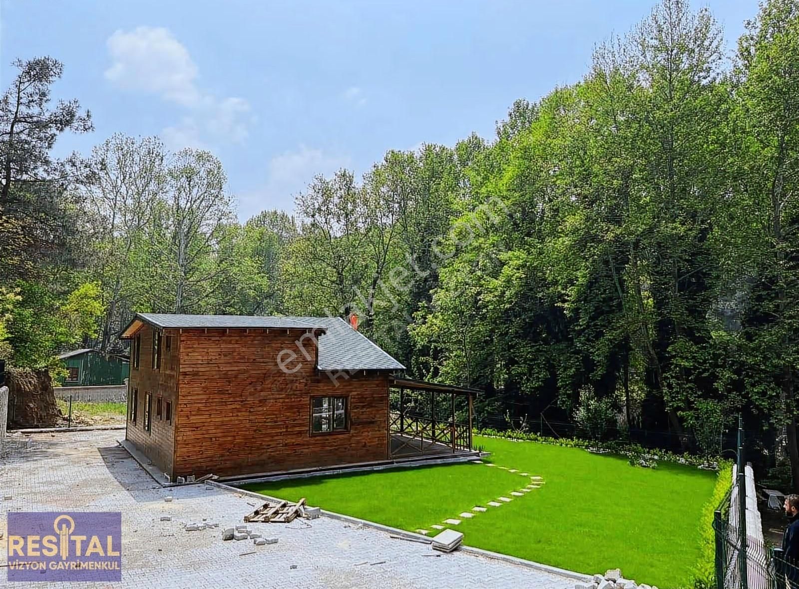 Nilüfer Demirci'de Doğa İçinde Muhteşem Ahşap Ev - Görsel 20