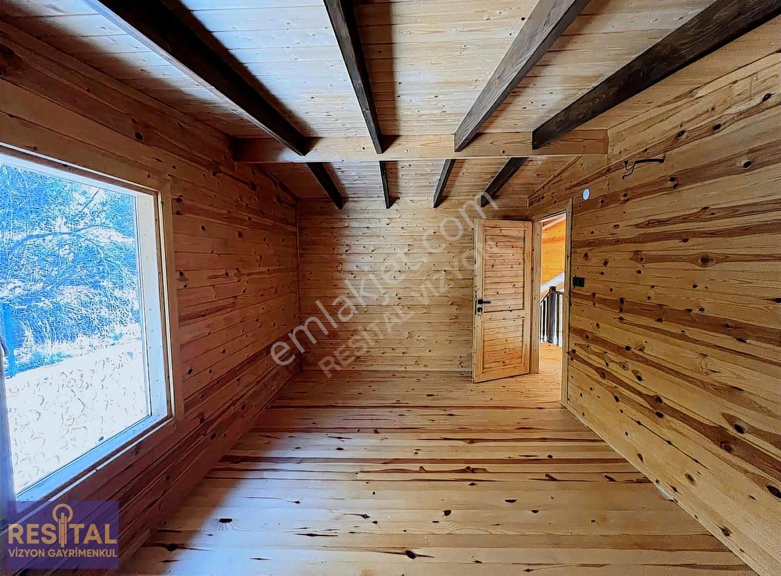 Nilüfer Demirci'de Doğa İçinde Muhteşem Ahşap Ev - Görsel 22