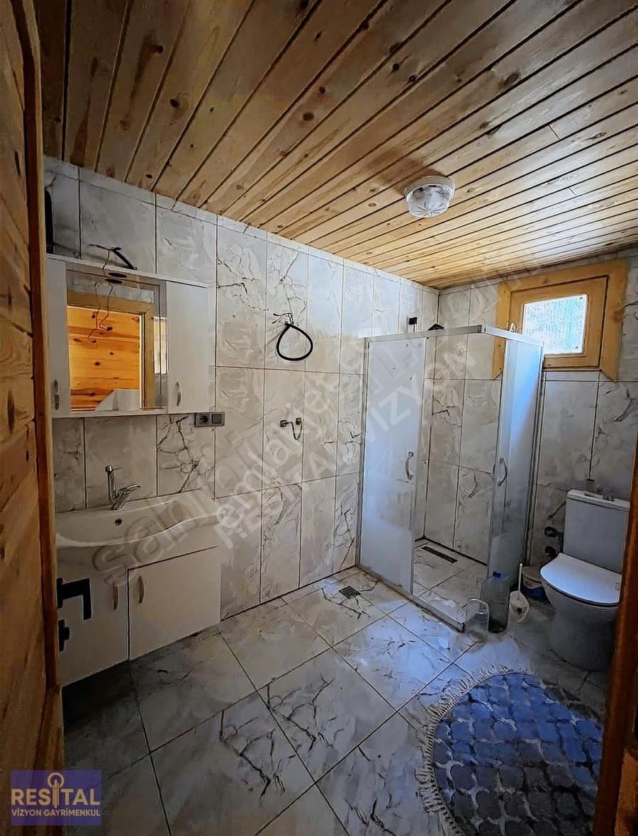 Nilüfer Demirci'de Doğa İçinde Muhteşem Ahşap Ev - Görsel 2