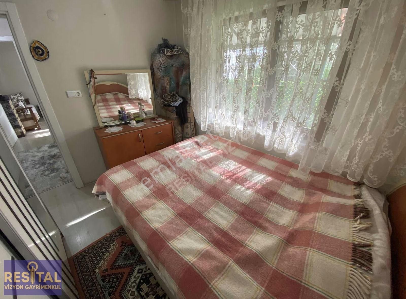 Gemlik Gençalide Satılık 2 Katlı Müstakil Ev - Görsel 3