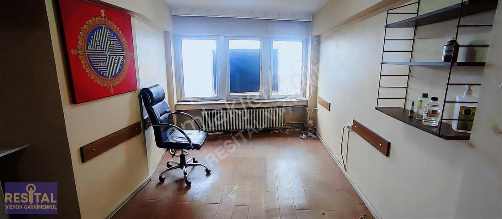 Ulucami Karşısında Merkezi Konumda Kullanışlı Kiralık Ofis - Görsel 5