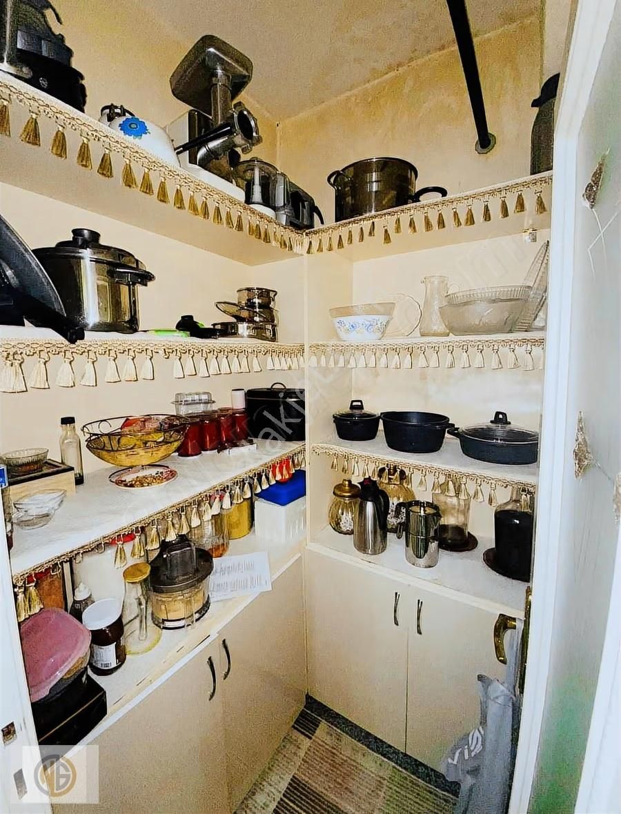 Prestijli Cadde Üzeri | Tramvay Hattına Sıfır | 280 M² Lüks 4+1 - Görsel 5