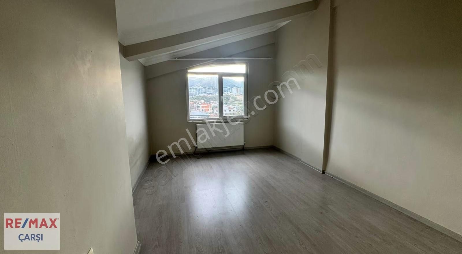 Deniz Manzaralı Kiralık 3+1 Çatı Dubleks - Görsel 9