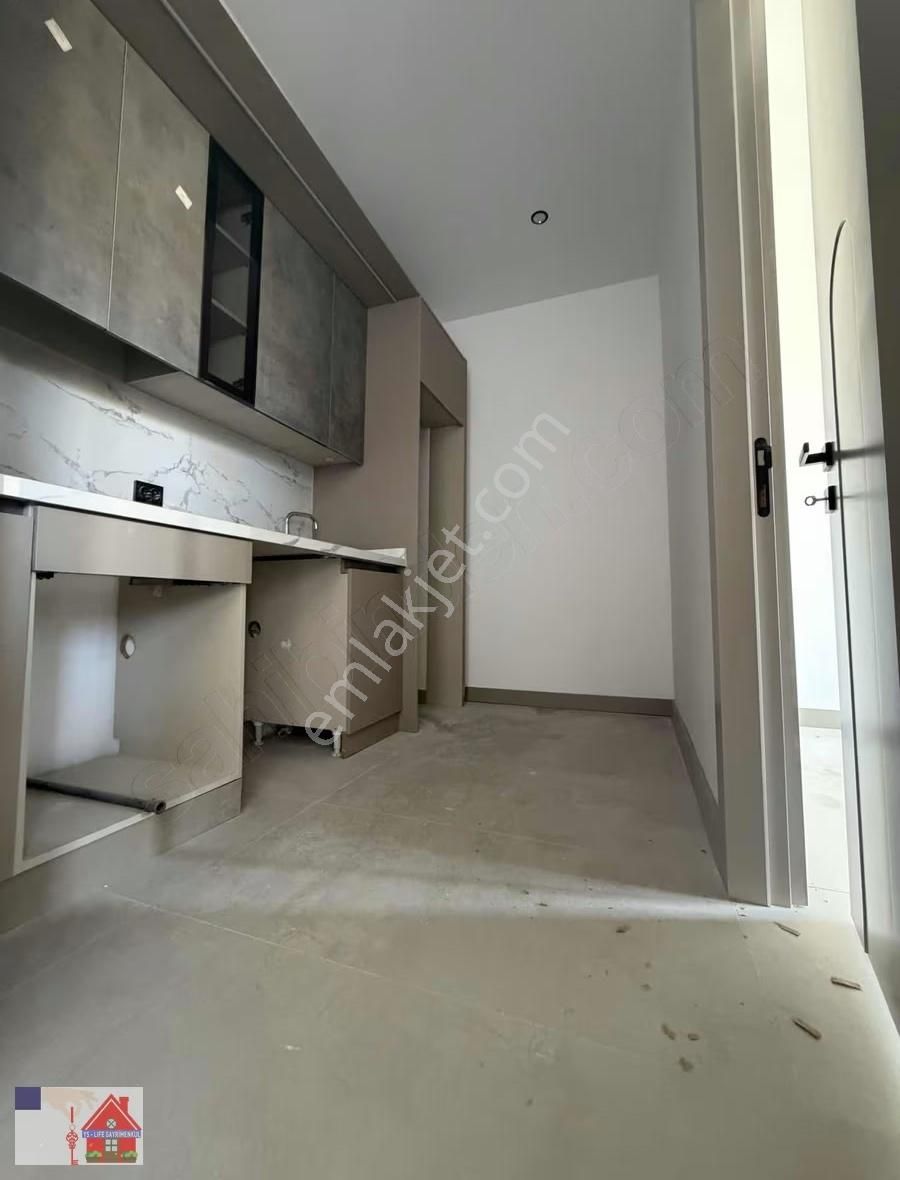 Denipol Hastanesi Yakını 1.5+1 Geniş Sıfır Apart