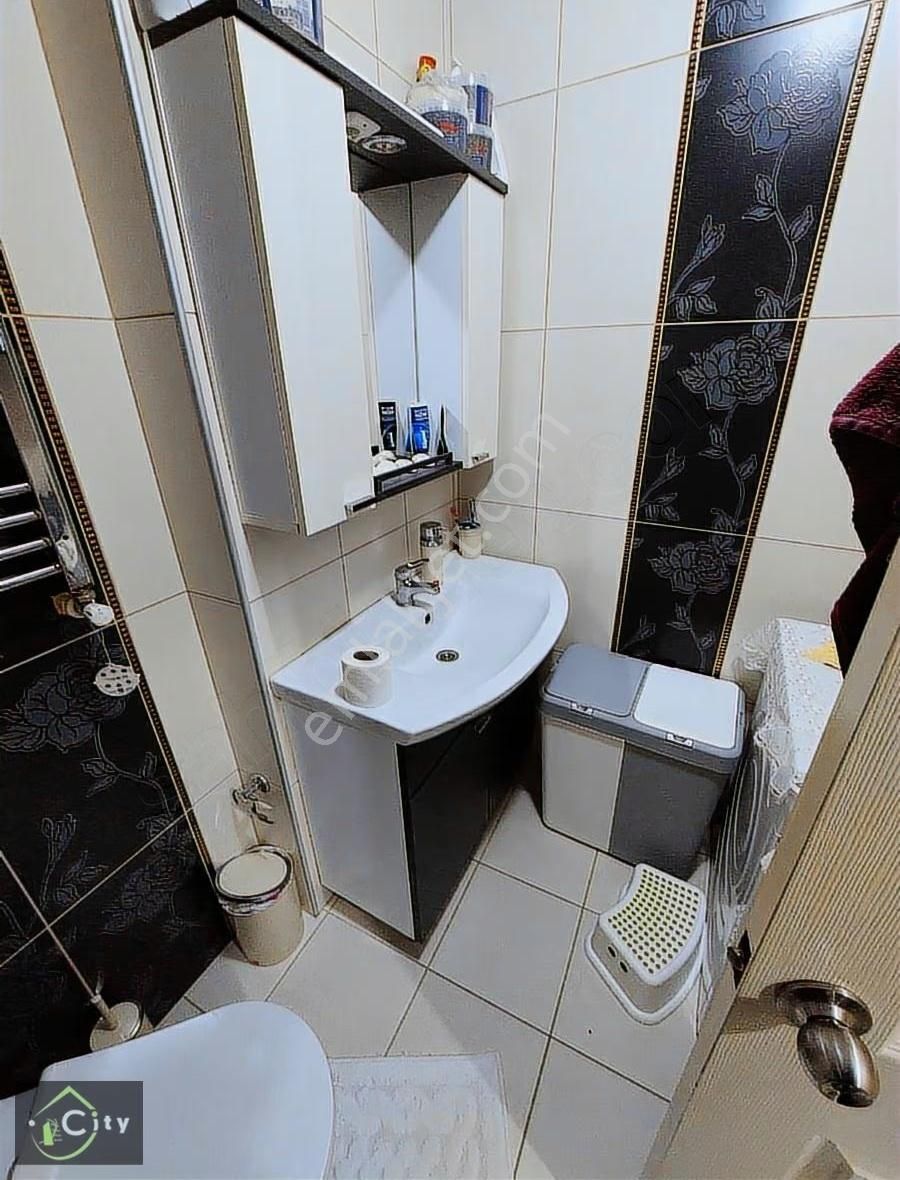 Çukürboustan Park 2 Arka Sok Satılık Çok Temiz Daire 2+1 110m - Görsel 3