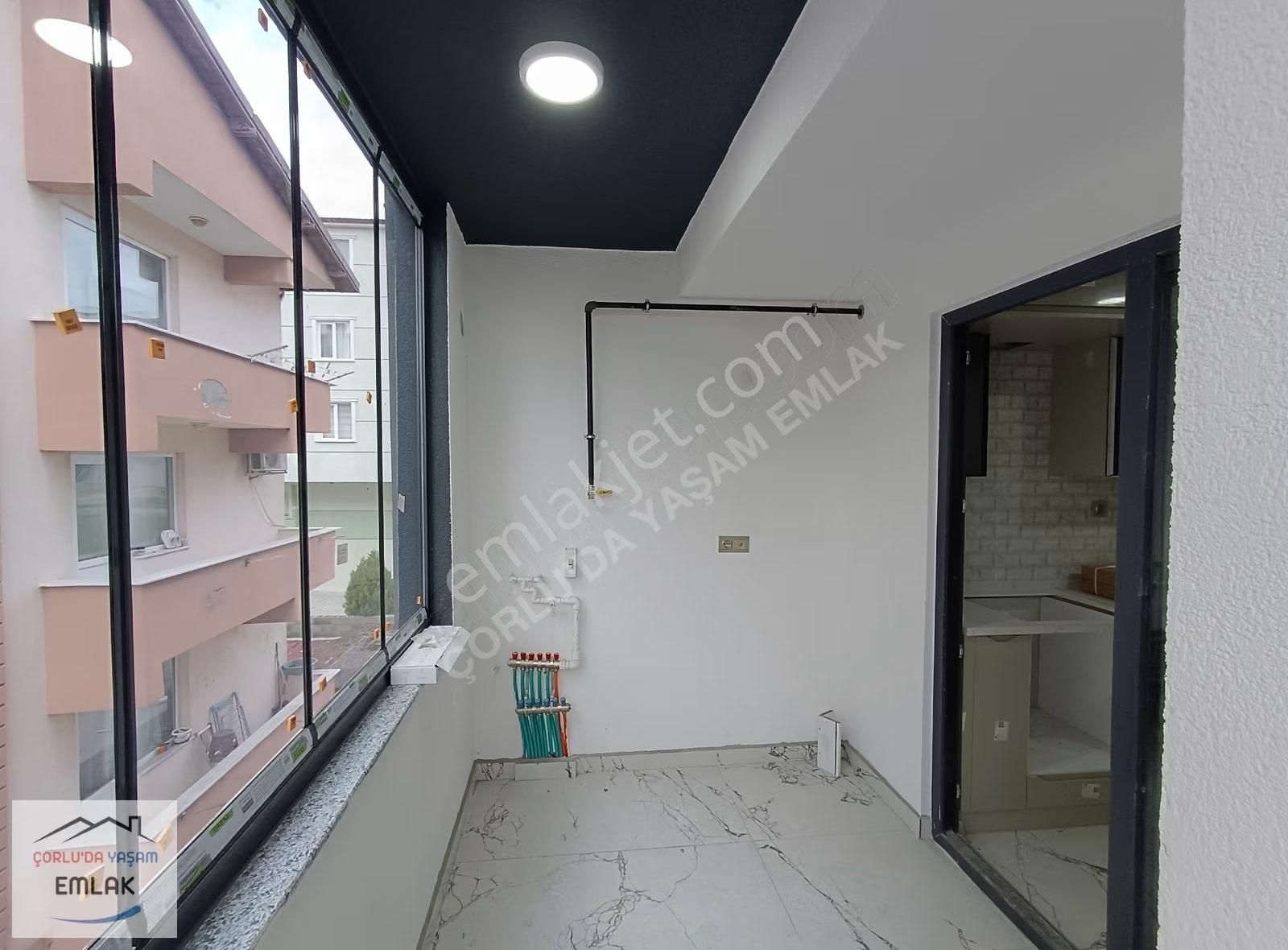 Rumeli Mahallesinde Cadde Üzerinde Satılık 2+1 Daire - Görsel 14