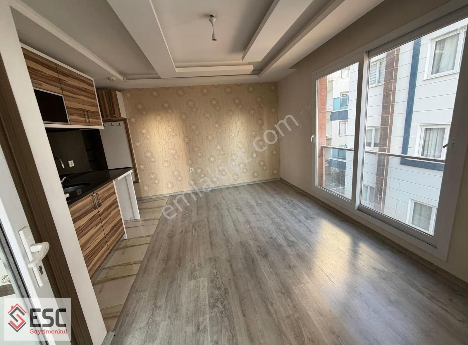 Esc'den Merkez Mh,de 1+1 Geniş Kullanışlı Satılık Daire Esc2349