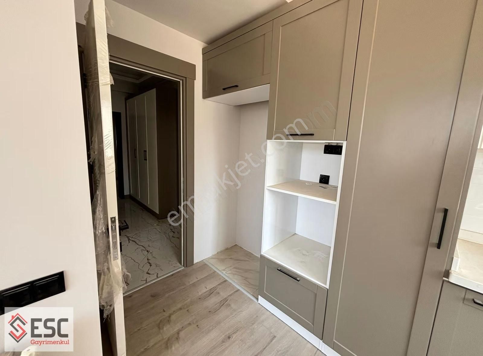 Esc'den Eski Mezitlide Site İçi 2+1 Bağımsız Mutf Daire Esc2115 - Görsel 17