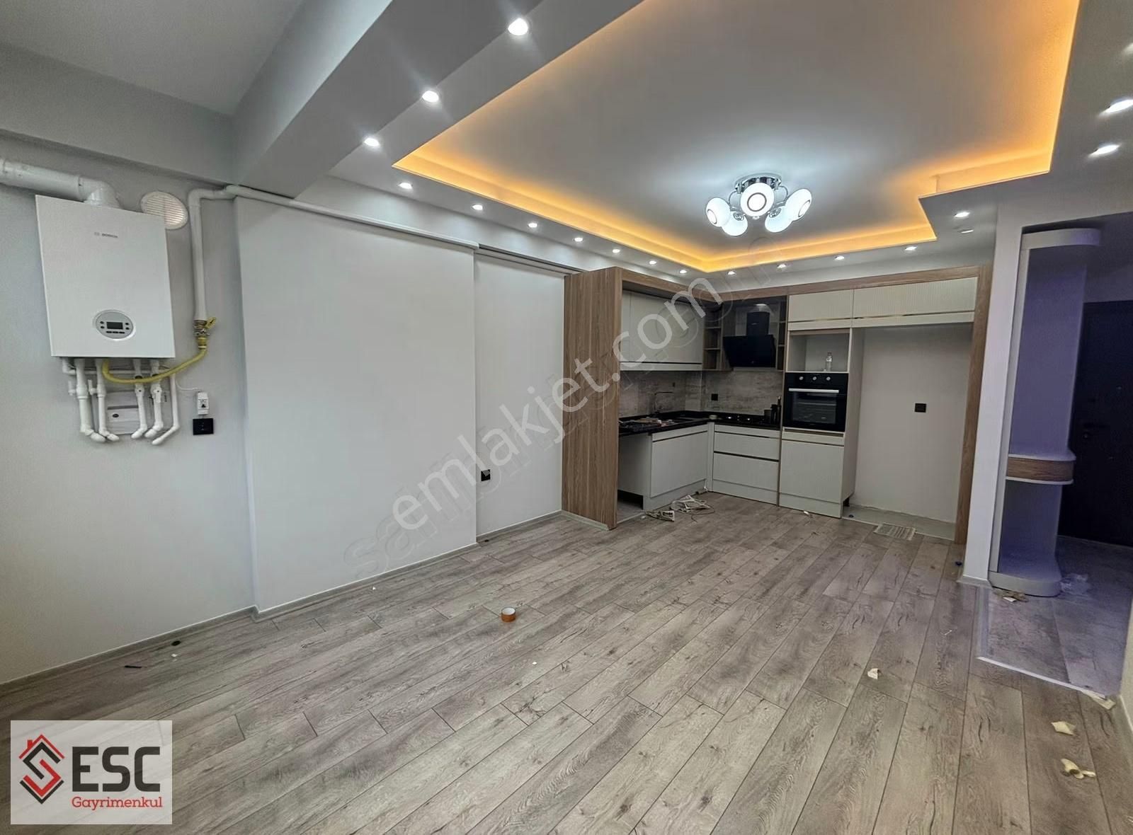 Esc'den Marka Projede Havuzlu 2+1 Kiralık Daire Esc2341