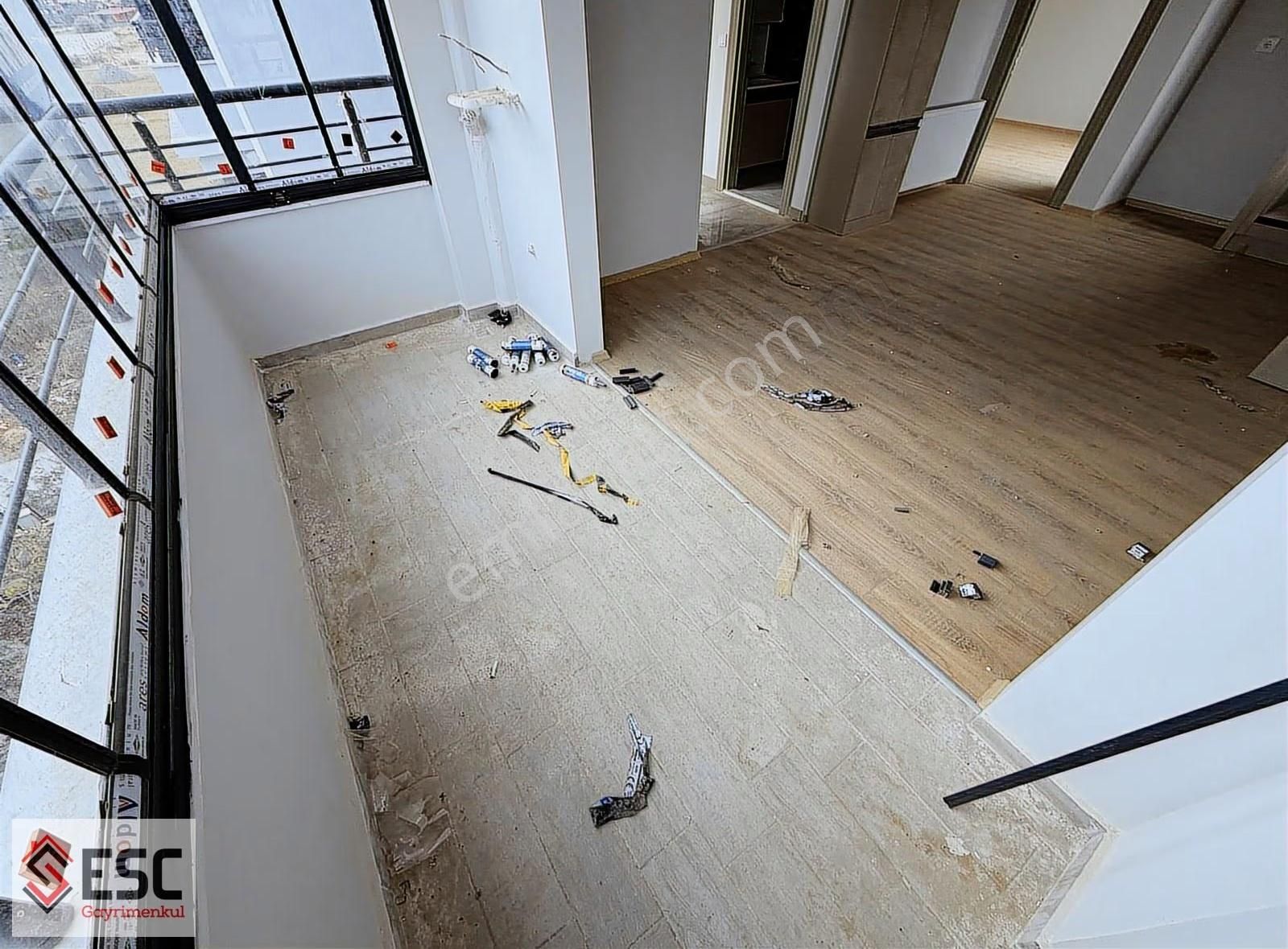 Esc'den Eski Mezitlide Yatırımlık Geniş 1+1 Daire Esc2243 - Görsel 2