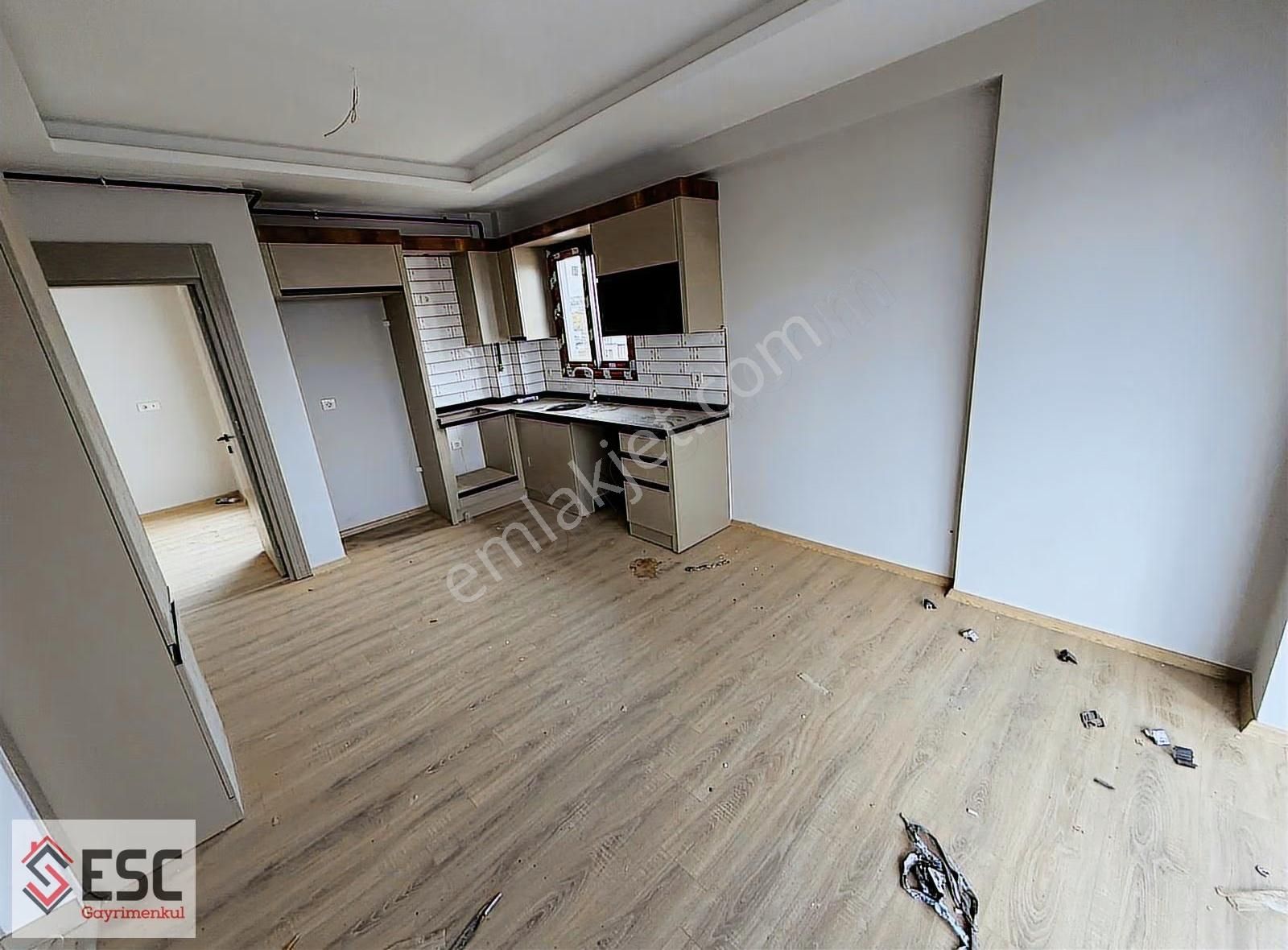 Esc'den Eski Mezitlide Yatırımlık Geniş 1+1 Daire Esc2243 - Görsel 6