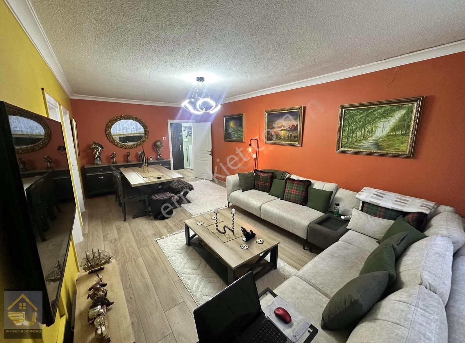 Gaziosmanpaşa'da Komple Yenilenmiş Yüksek Giriş 3+1 Satılık - Görsel 23