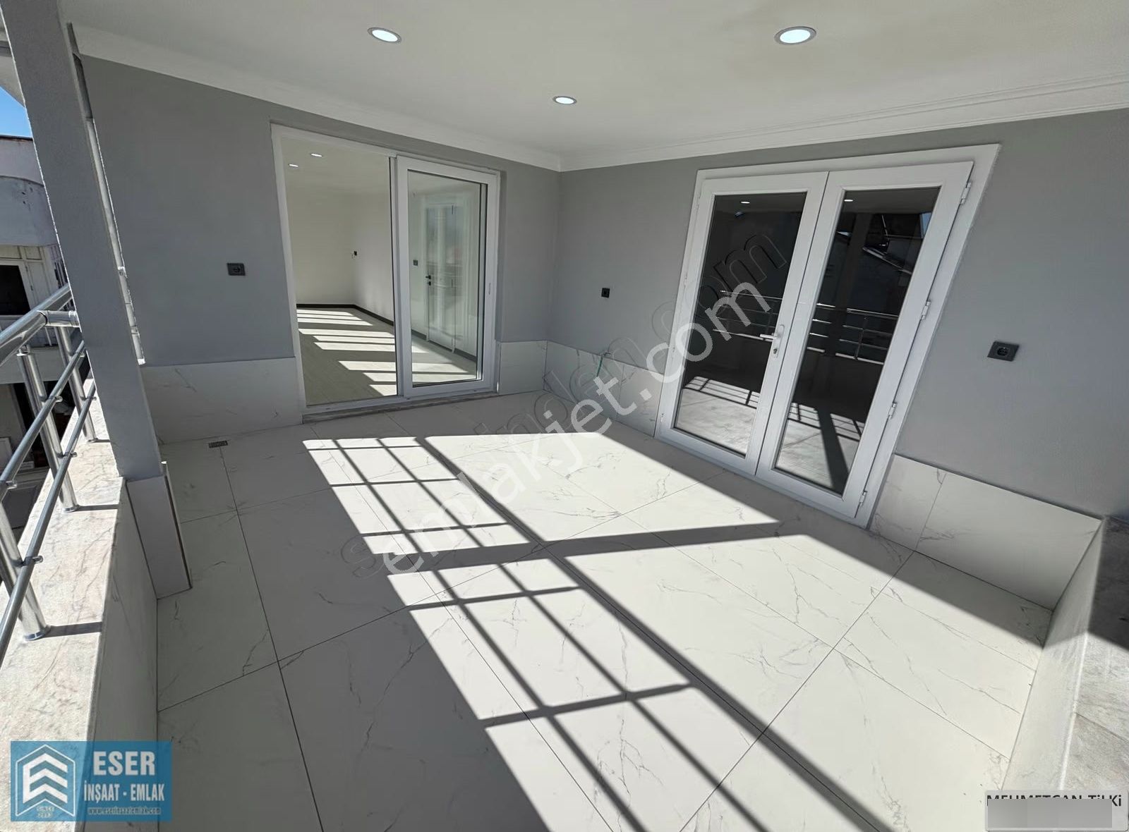 Kent Meydanı Yanında 4+1 Park Cepheli Sıfırlanmış Geniş Dubleks - Görsel 12