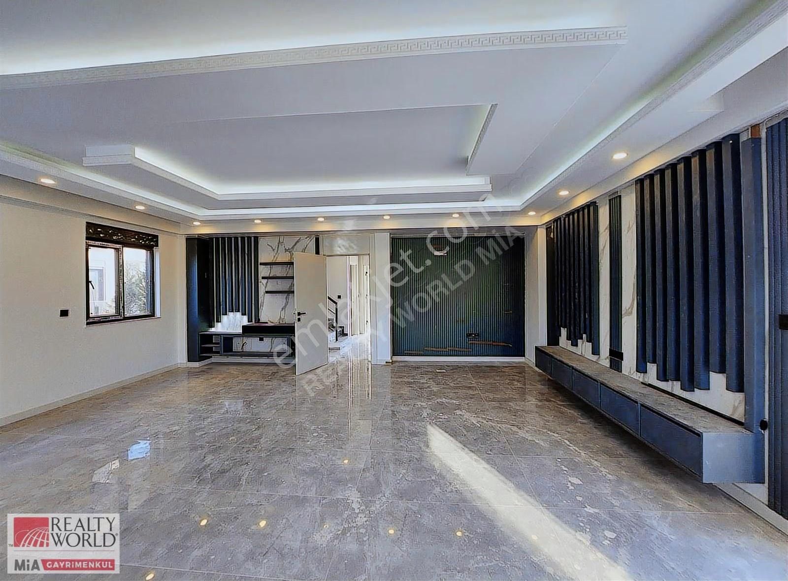 Döşemealtı Yeniköyde Kiralık 7+1 Müstakil Havuzlu Tripleks Villa - Görsel 28