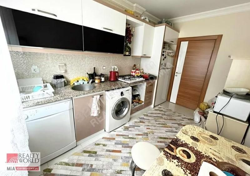 Ahatlı'da Geniş,ferah,kapalı Mutfaklı,çift Balkonlu Fırsat Daire - Görsel 5