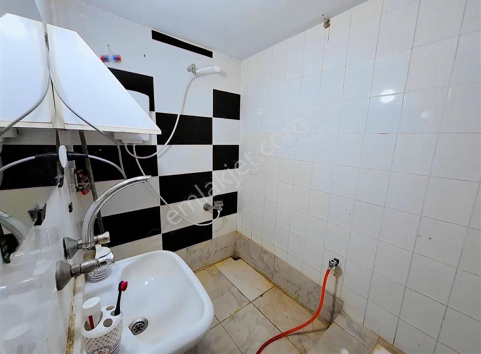 Dilevin'den Gündoğdu Da Bölünmüş, Tramvaya Yakın Satılık Dubleks - Görsel 3