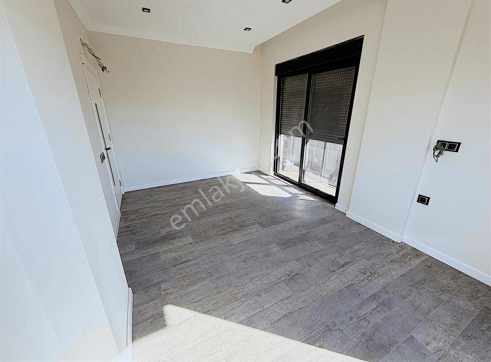 Ermenek'te Müstakil Havuzlu Kısmi Eşyalı 5+1 Kiralık Villa - Görsel 15