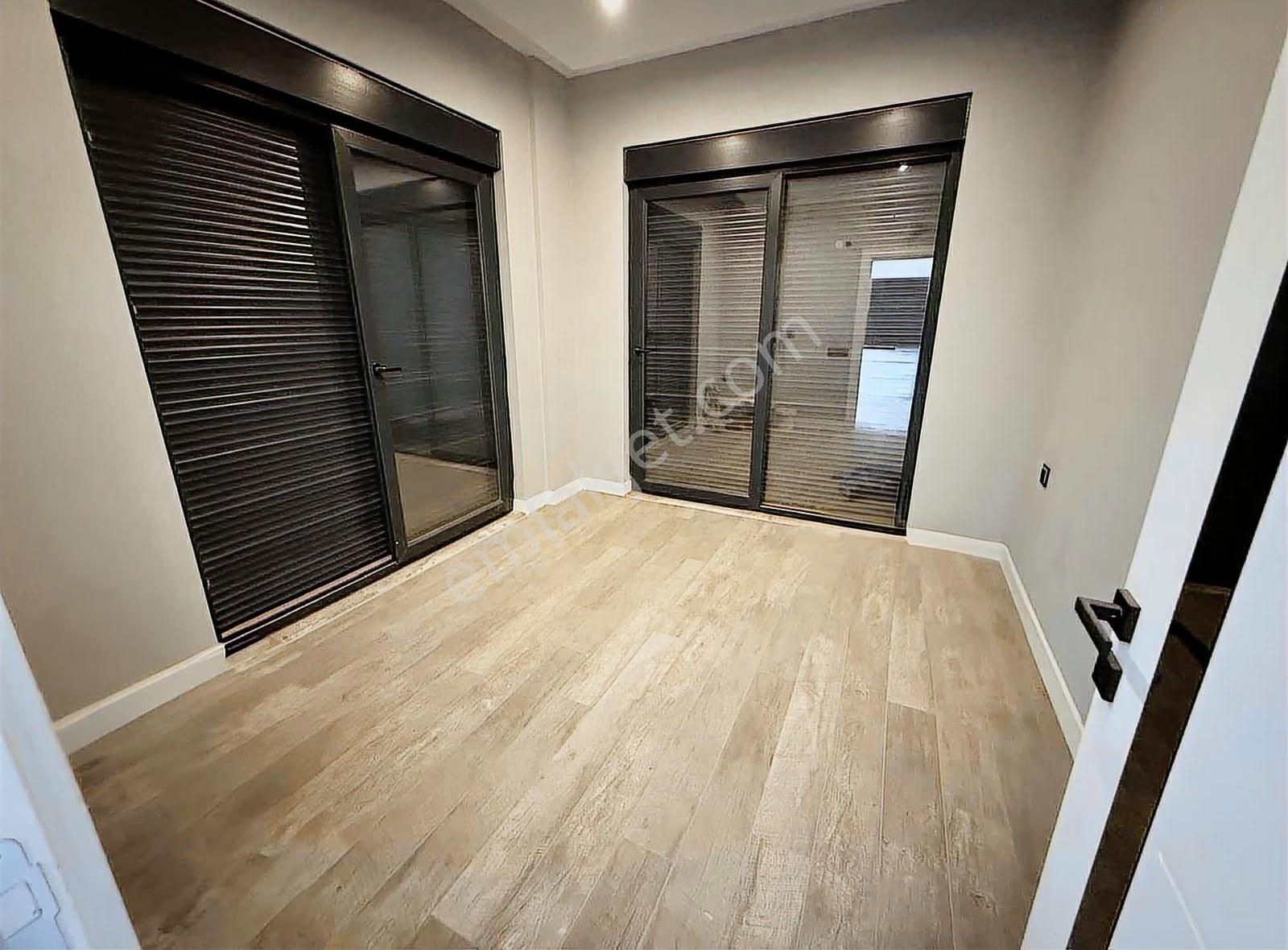 Ermenek'te Müstakil Havuzlu Kısmi Eşyalı 5+1 Kiralık Villa - Görsel 21