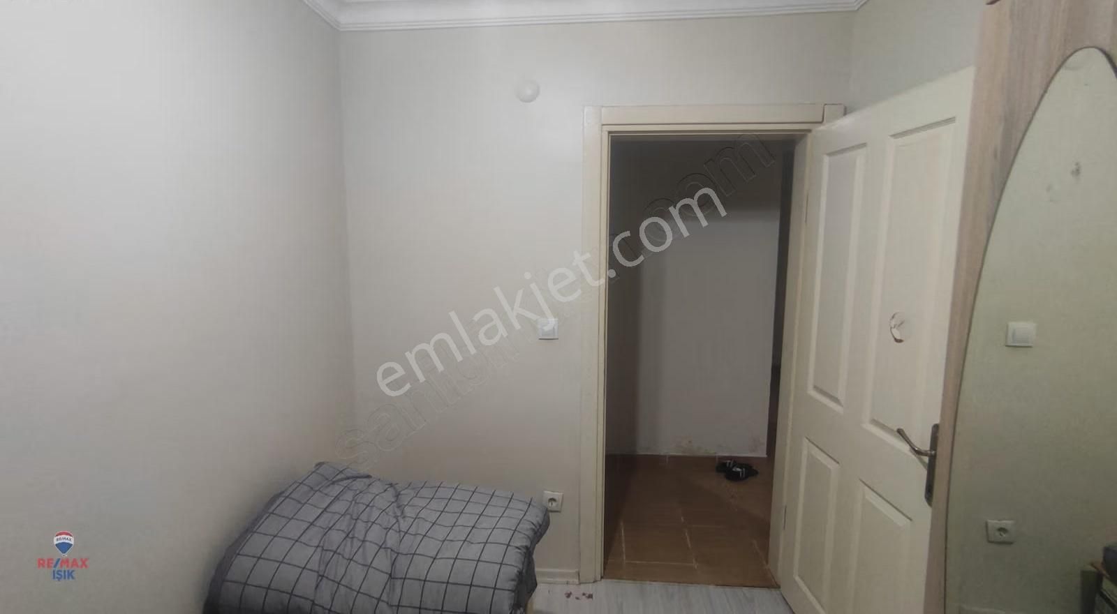 Meclis Mahallesi'nde Yatırımlık Fırsat Daire - Görsel 7