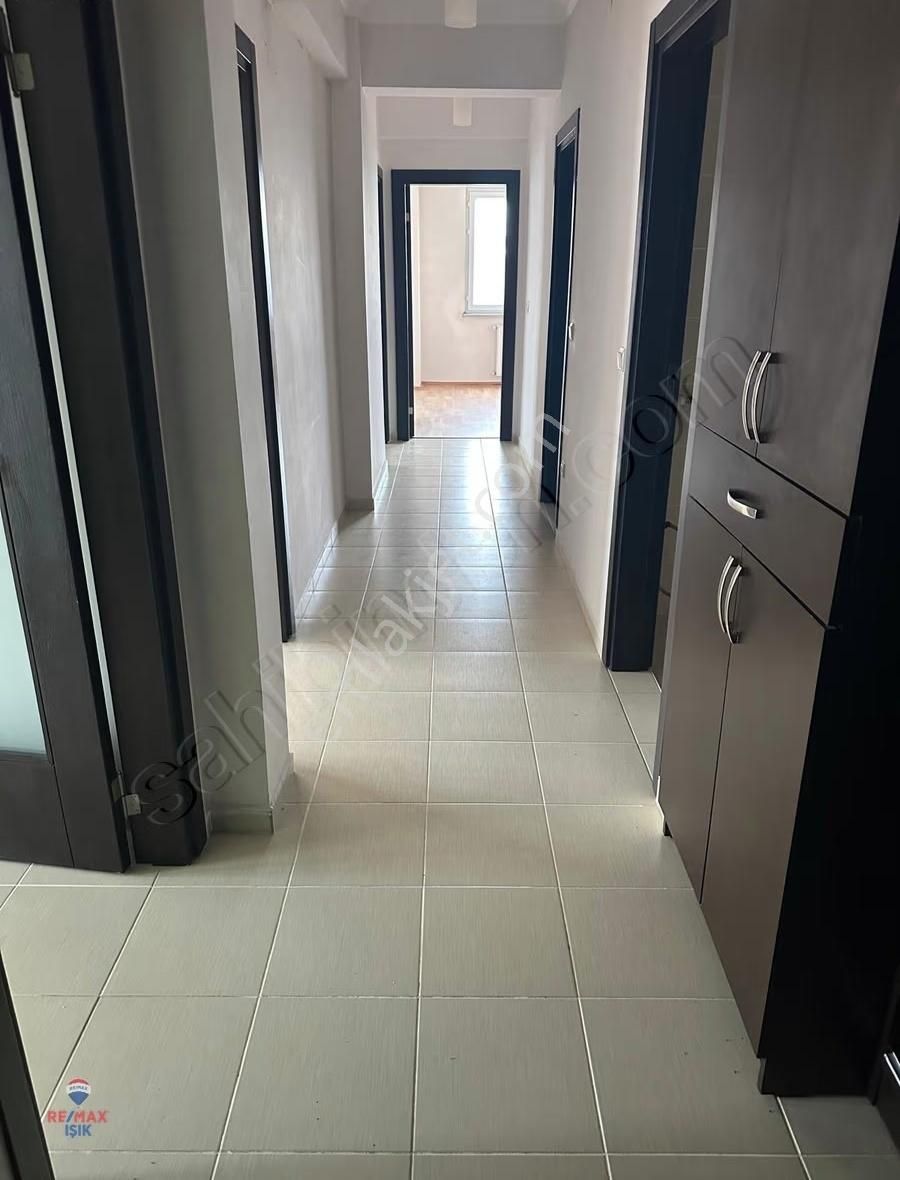 Sultanbeyli Sultantepe Sitesinde Kiralık 2+1 Daire - Görsel 9