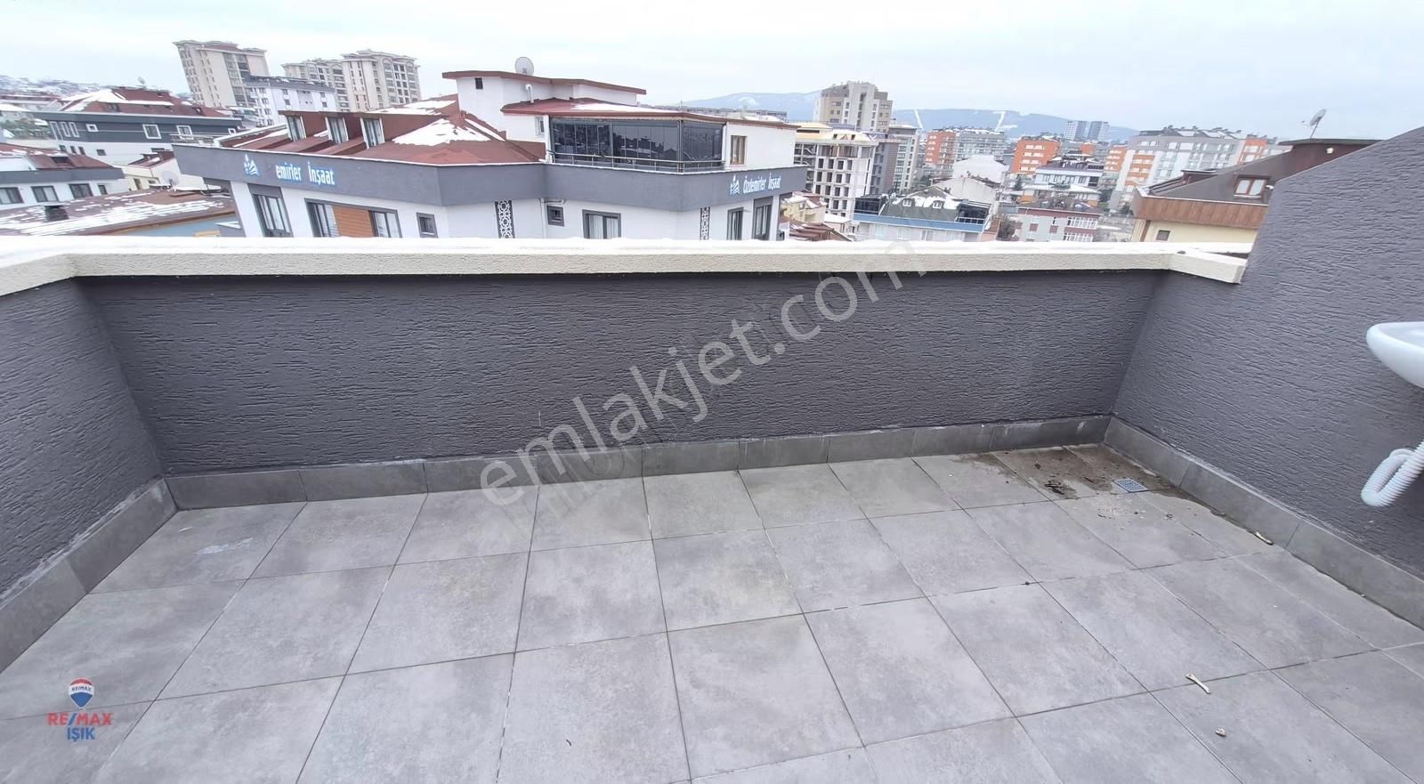 Adil Mahallesinde İki Aileye Uygun Üst Dubleks Daire - Görsel 14