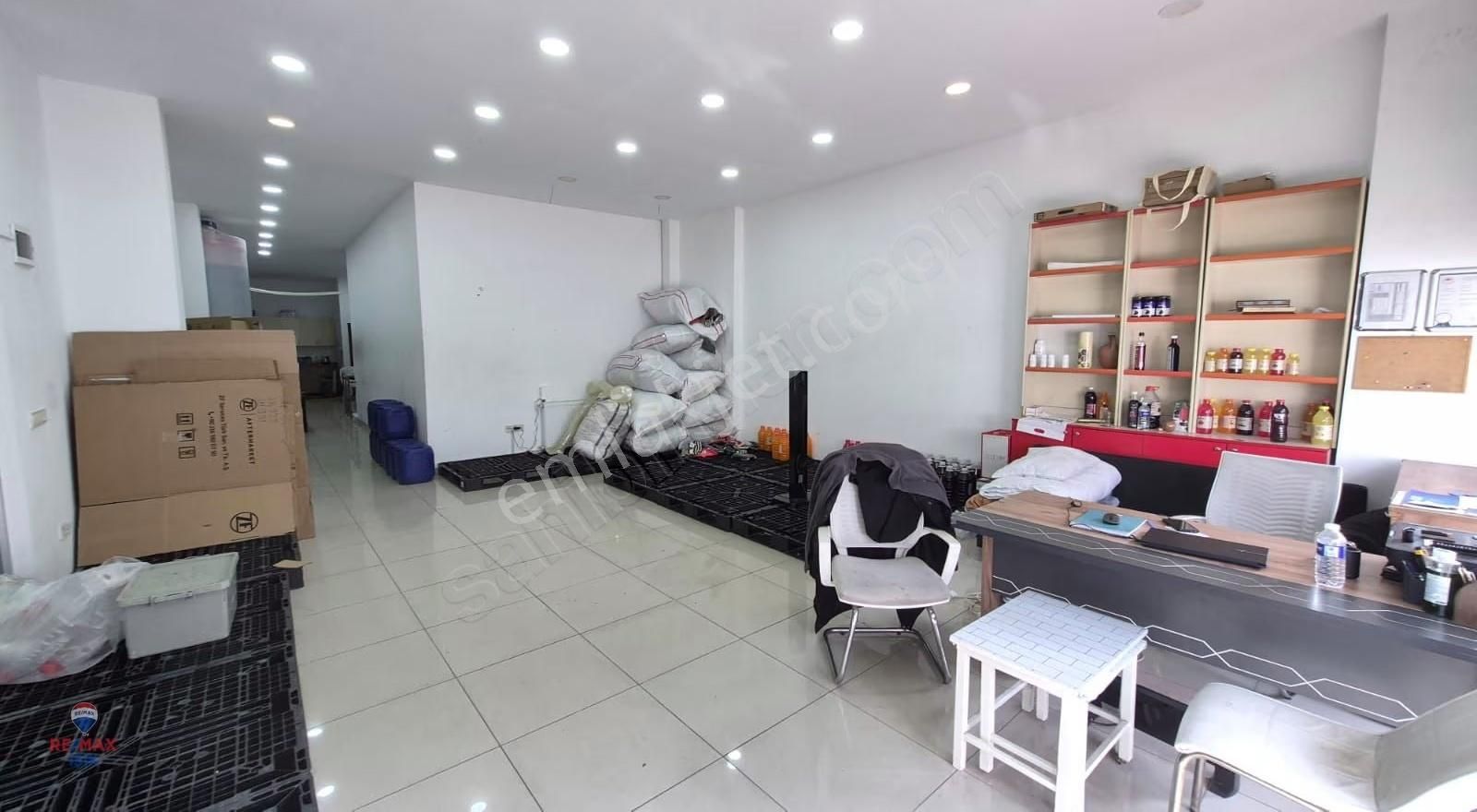 Pelit Caddesi Net: 210 M2 Geniş Ön Kullanım Alanlı Dükkan - Görsel 12