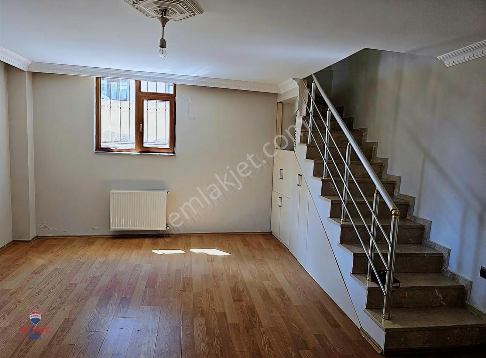 Sancaktepe De 100m2 2+1 Geniş Park Karşısı Bakımlı Ferah - Görsel 4