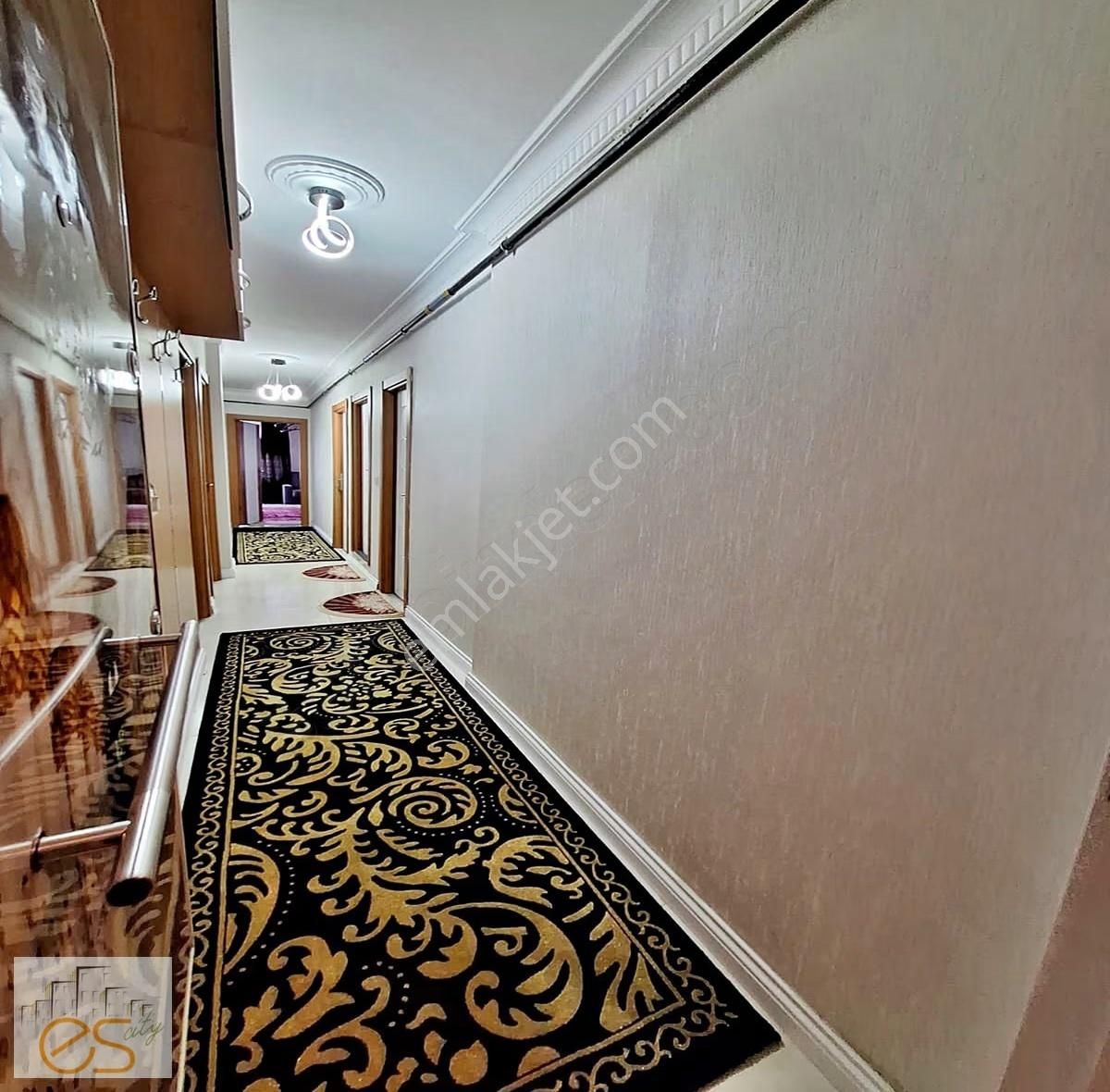 Esenyurt Çınar Mahallesinde 3+1 Çift Balkonlu Ara Kat Daire - Görsel 12