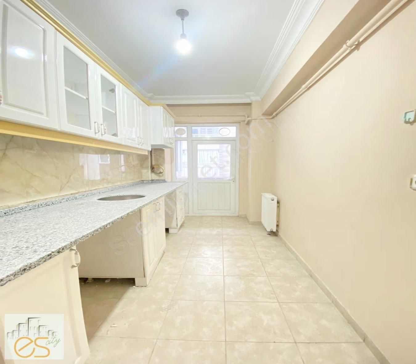 Çınar Mah Ulaşımı Kolay Balkonlu Satılık 2+1 Daire - Görsel 10