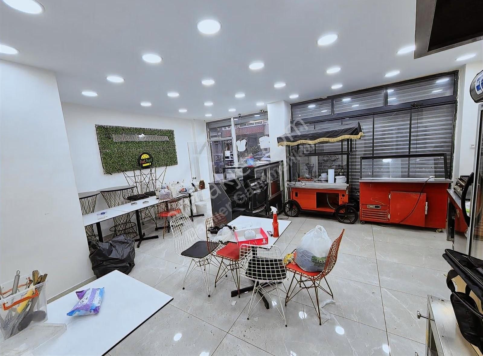 Konumu Güzel Caddede Her İşe Uygun Kiralık Dükkan. - Görsel 4
