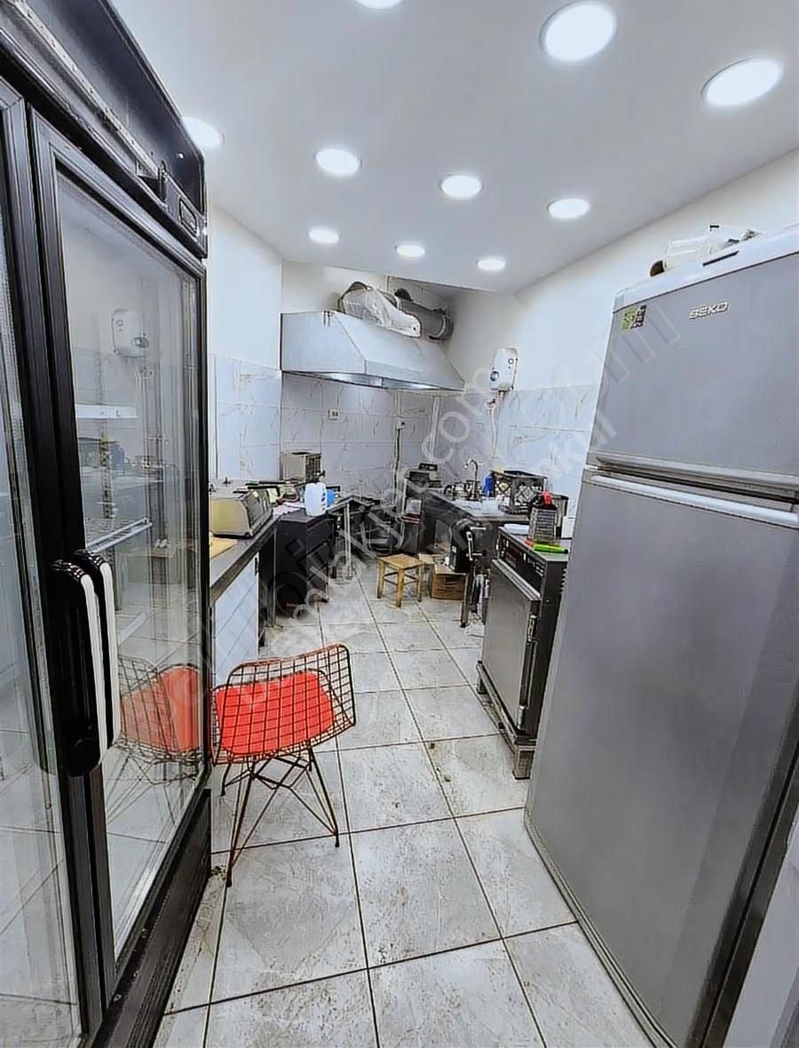 Konumu Güzel Caddede Her İşe Uygun Kiralık Dükkan. - Görsel 6