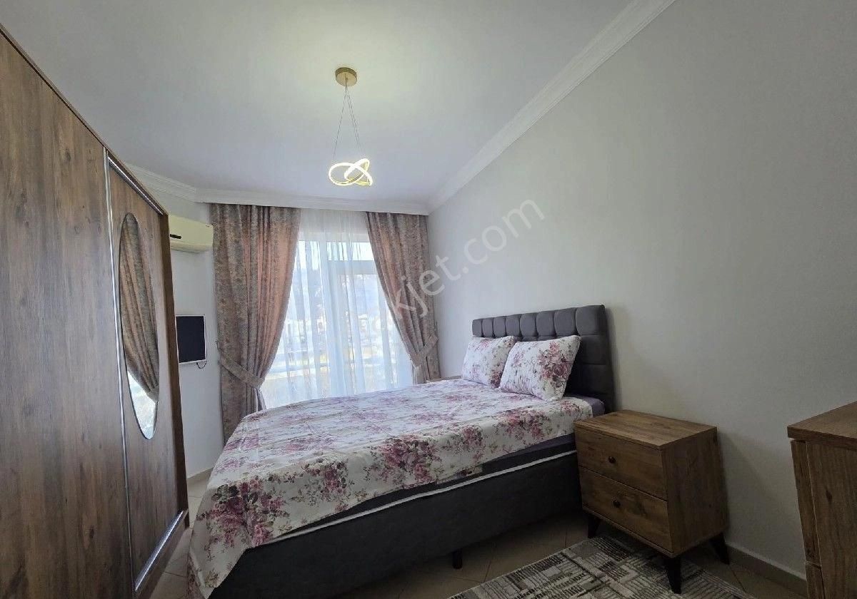 Konyaaltı Limanda Havuzlu 1+1 Eşyalı Kiralık Daire - Görsel 12