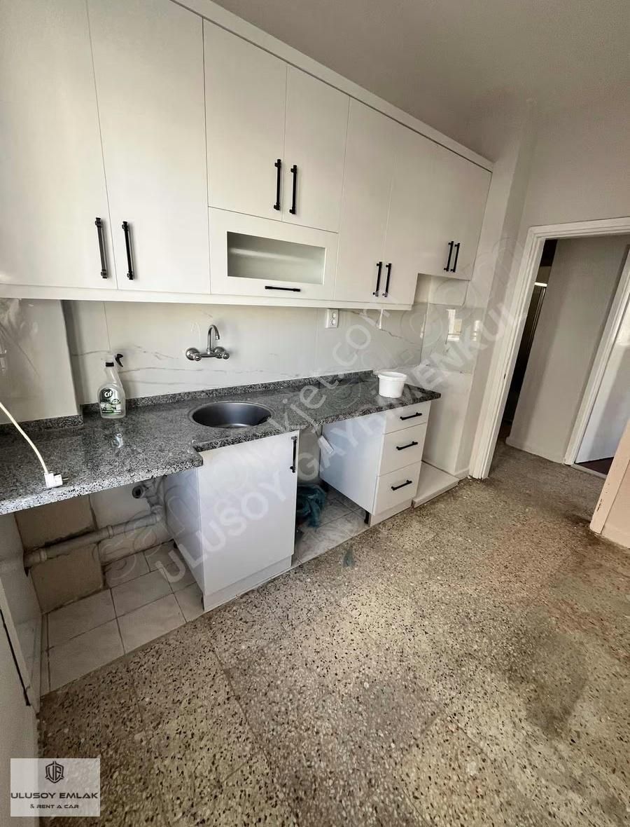 Yeşilyurtta 2+1 Katta Eşyasız Geniş Kiralık Daire - Görsel 2