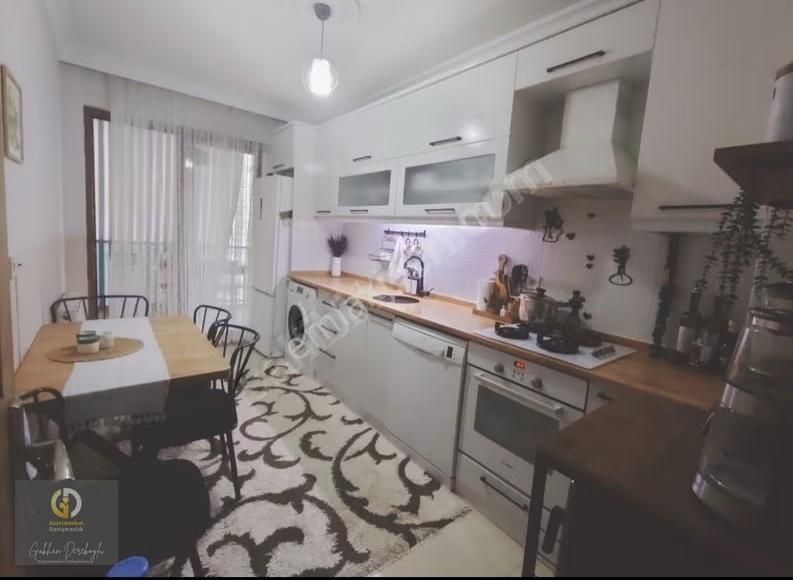 Karşıyaka Şemikler`de K.mutfak Satılık Daire - Görsel 11