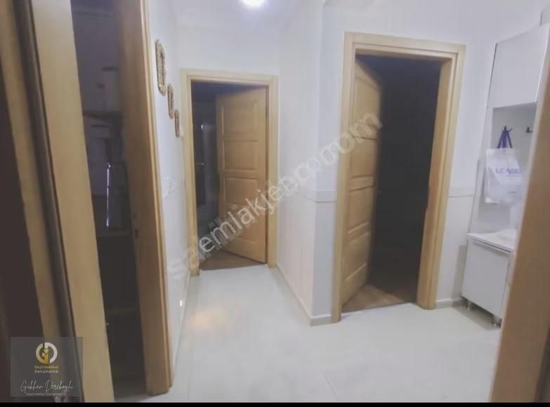 Karşıyaka Şemikler`de K.mutfak Satılık Daire - Görsel 18