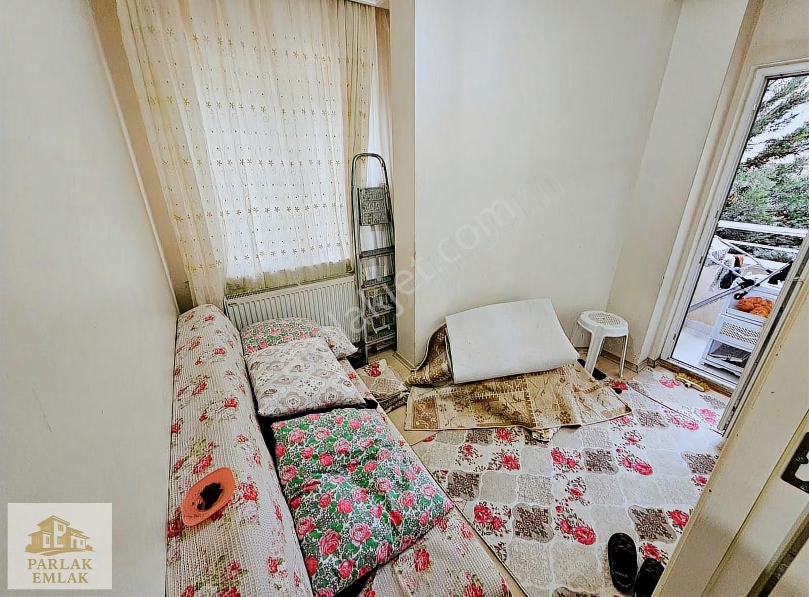 Ümraniye İnkılap Mh. 2+1 10 Yıllık Binada Fırsat Ara Kat Daire - Görsel 3