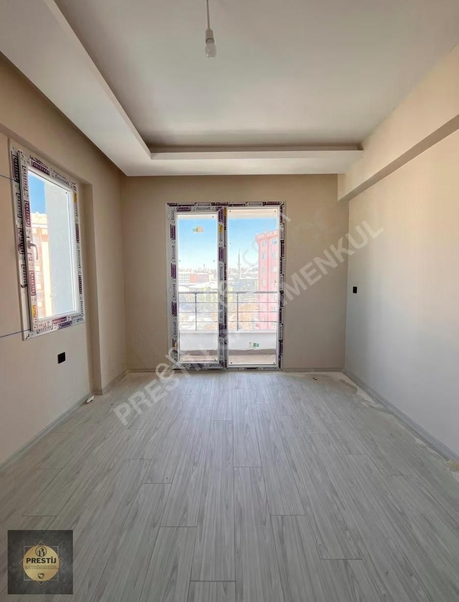 Prestij Gyo I Yatay Mimari I Ana Cadde Üzeri I Hemen Oturulur - Görsel 8