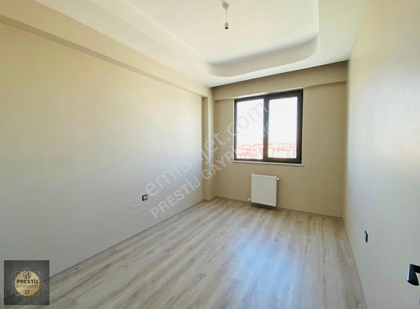 Mükemmel Konumlu Hemen Oturulur 3+1 Ebv. Banyolu Meskenli Daire - Görsel 3