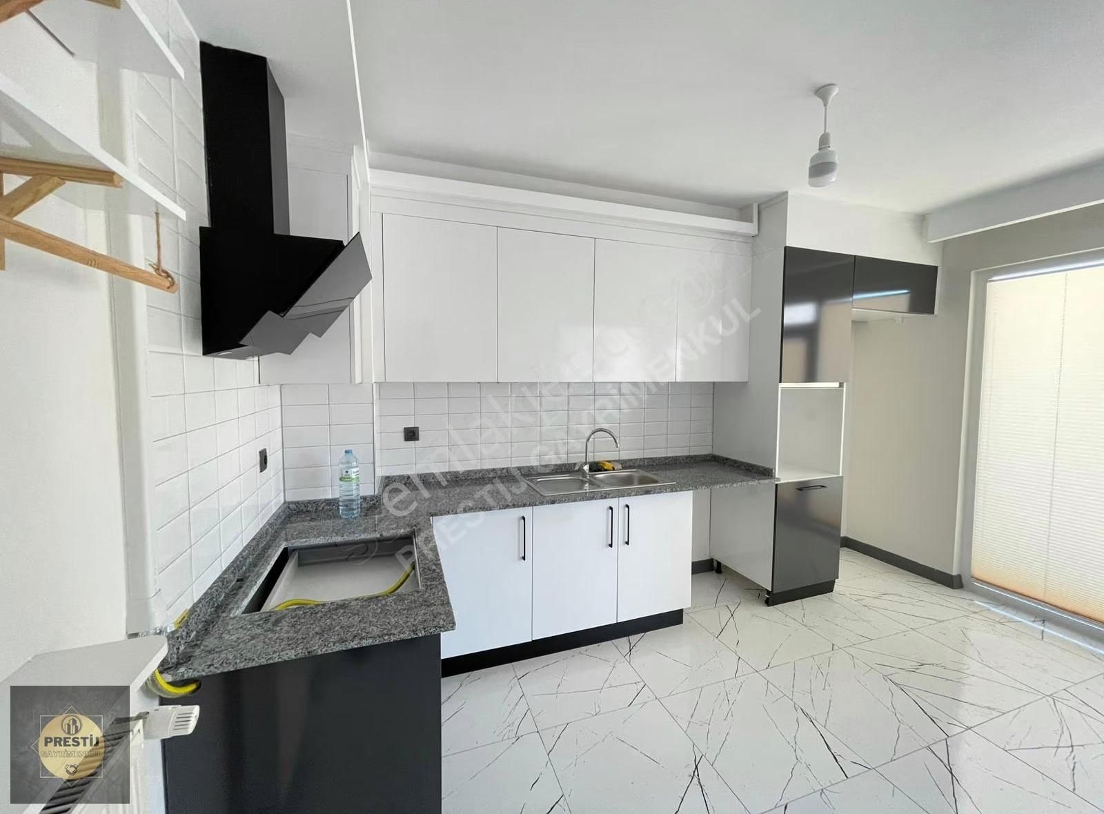 İldem Yeşilyurt İldem E Konutları Memura/kurumsala Kiralık 4+1