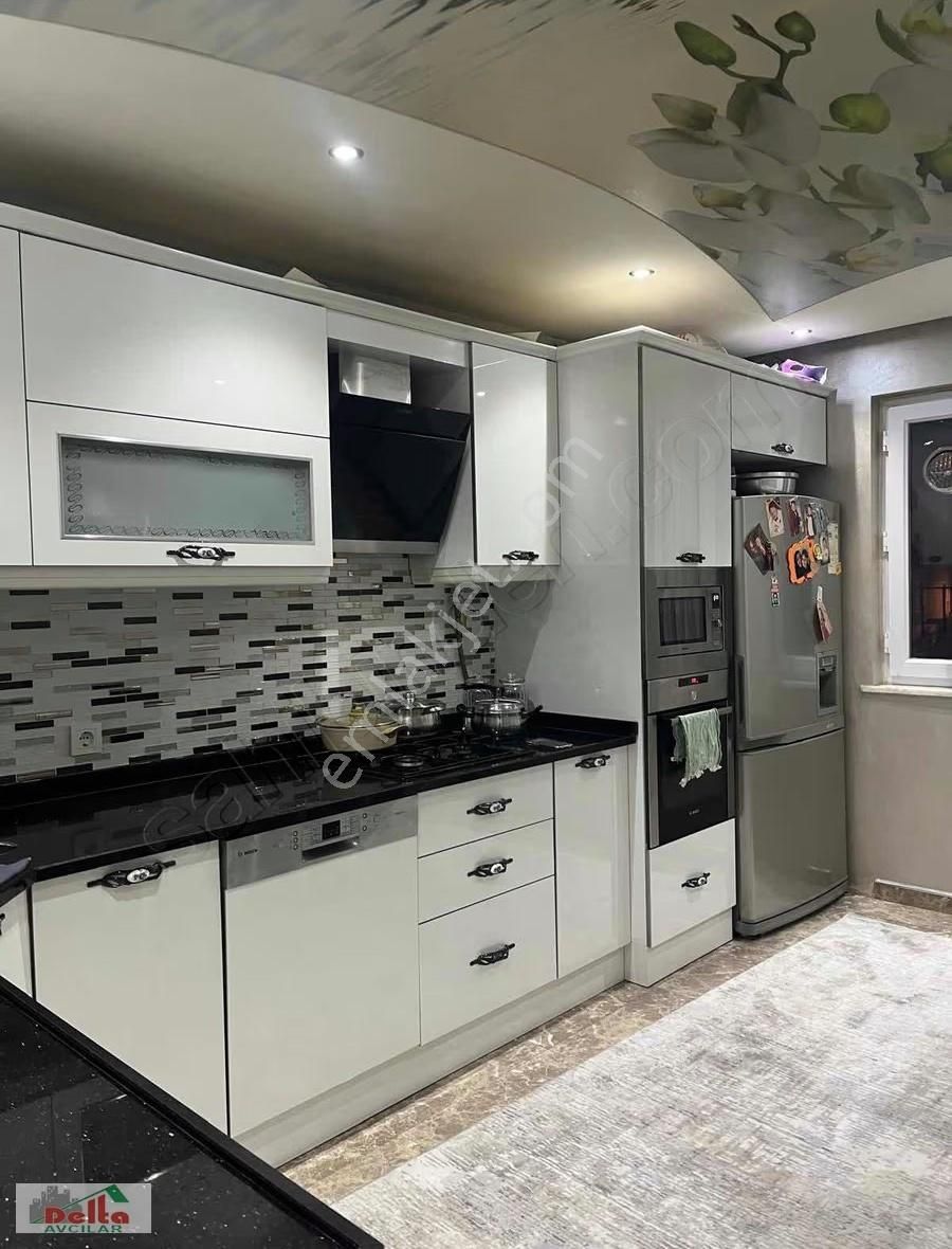 Özel Dekorlu 3+1 Yeni Bina 180m2 Otoparklı Acil Satılık Daire - Görsel 3