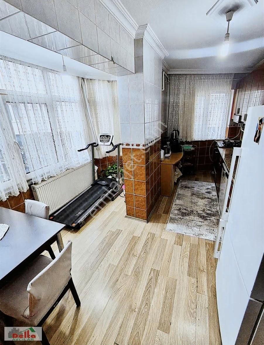 Delta'dan 3+1 Sağlam Binada 150m2 Acil Satılık Ara Kat Daire - Görsel 13