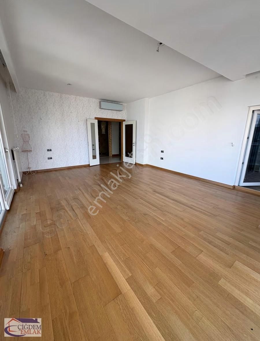 Çiğdem Emlak'tan The İstanbul Evlerinde Şerefiyesi Güzel 3+1 - Görsel 15