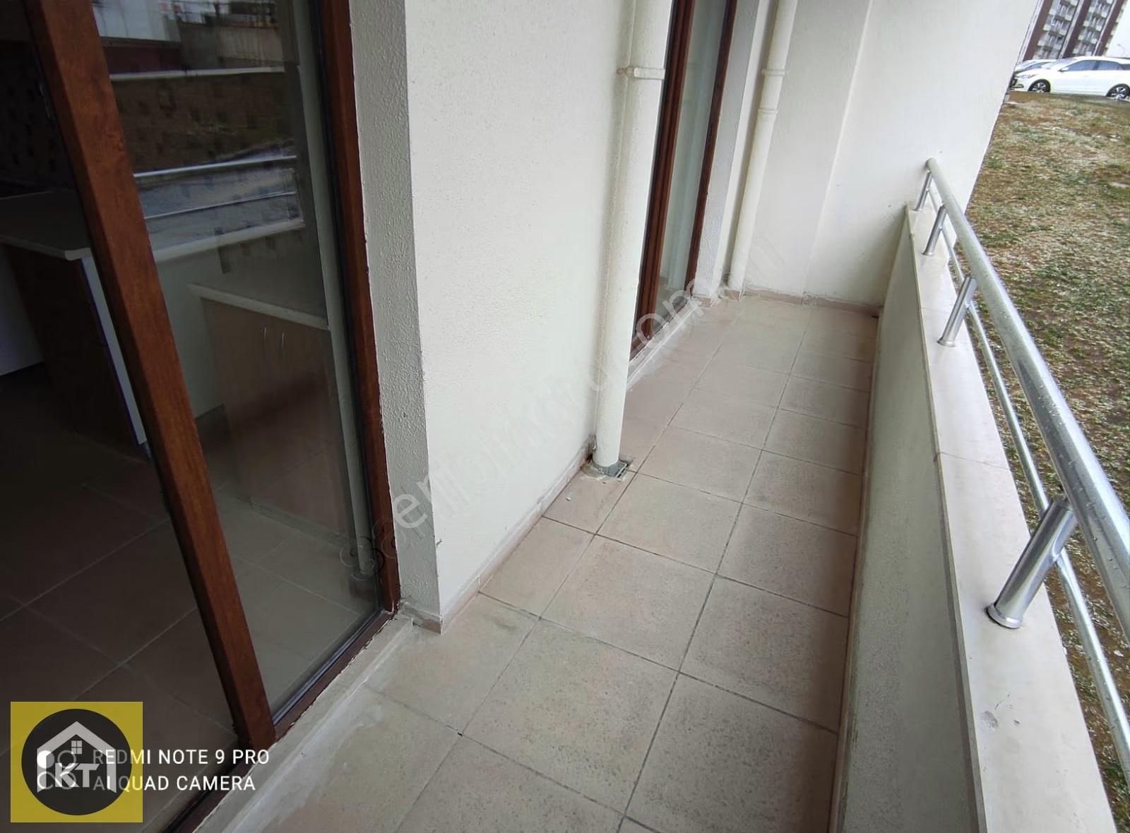 K.topçu'dan Toki'de 2+1 97m2 2.kat Cam Balkon Vestiyer Yapılı - Görsel 16