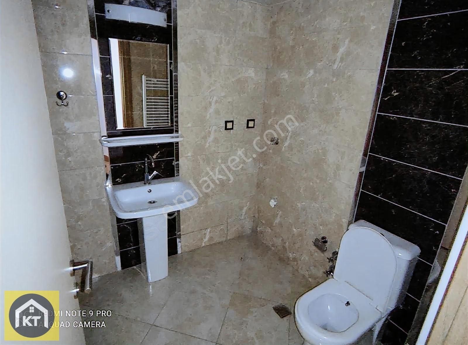 K.topçu'dan Toki'de 2+1 97m2 2.kat Cam Balkon Vestiyer Yapılı - Görsel 18