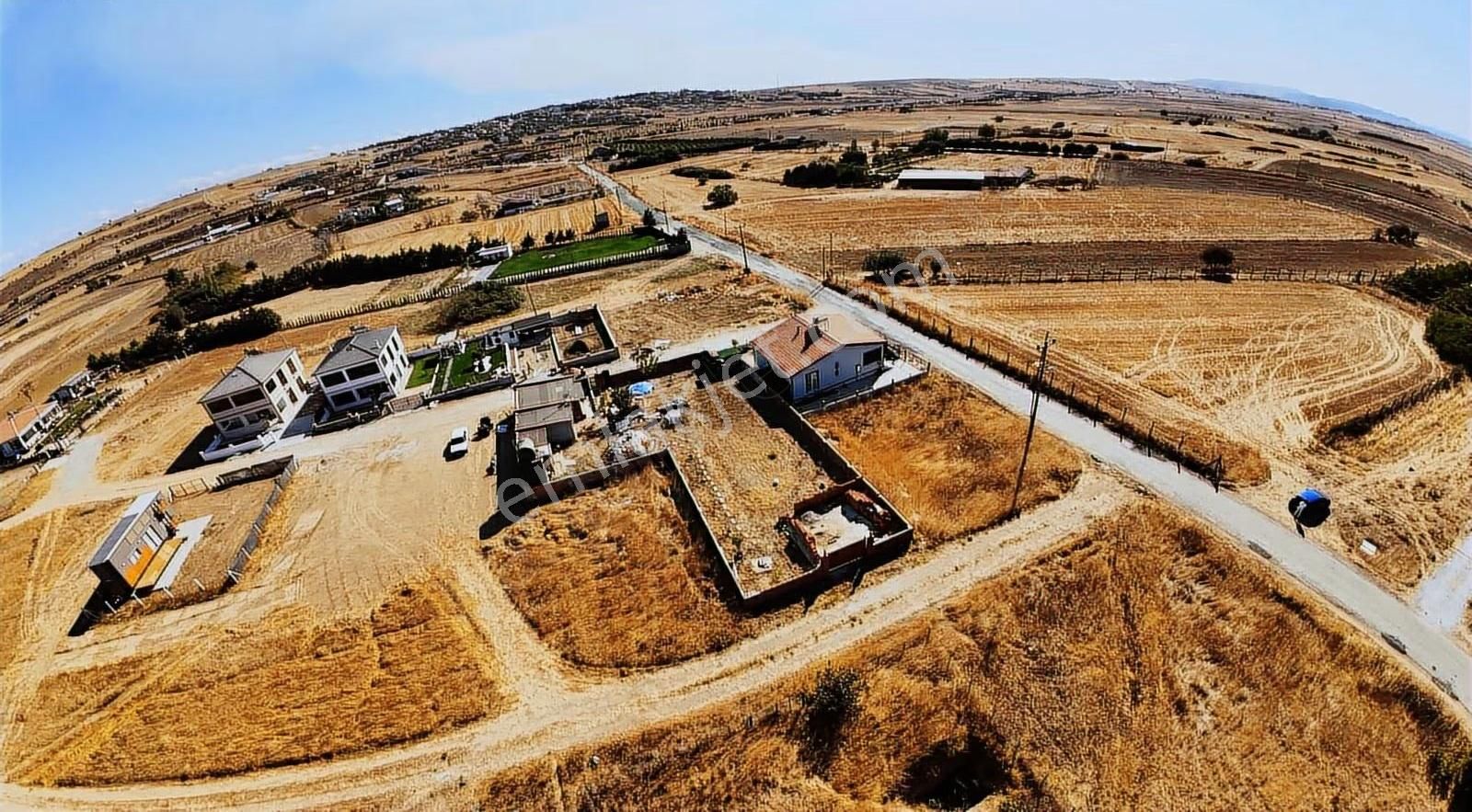 Cadeye Cephe İmarlı Yapı Yapmaya Uygun Satılık Arsa