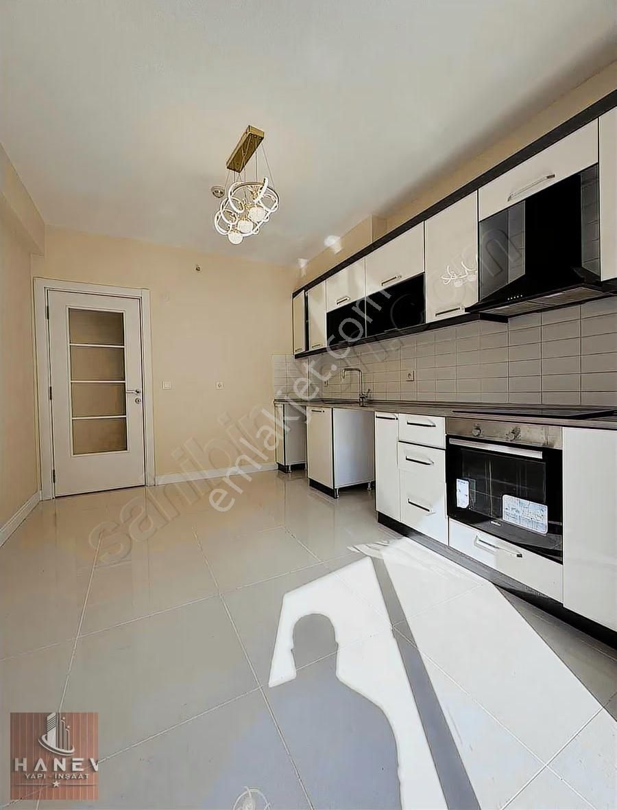 Caddeye Yakın Full Dekorlu Çift Cephe Yönde Satılık Daire - Görsel 10