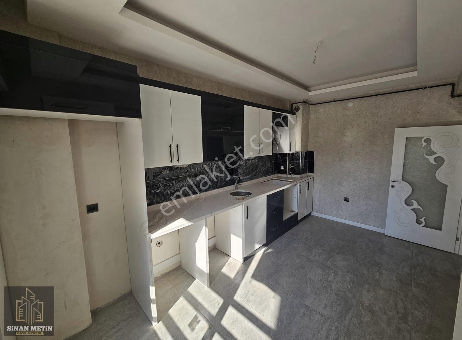 Araplar Mh Akcamii Yanında Sıfır 2+1 Daire - Görsel 13