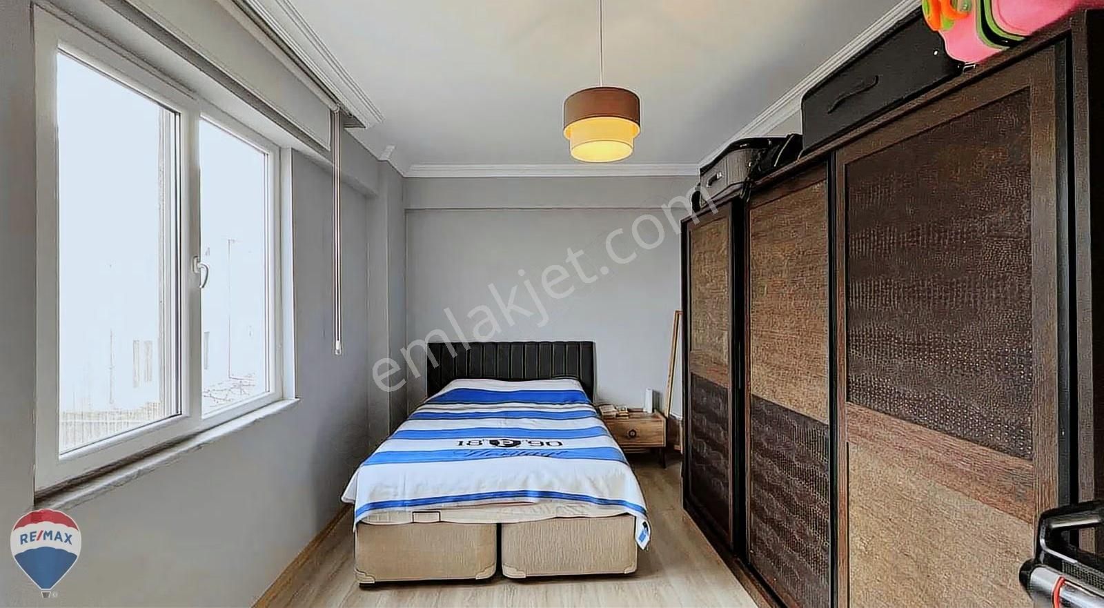 Remax Maviden Yenicamide Arakat Cambalkonlu 125 M2 Daire - Görsel 3